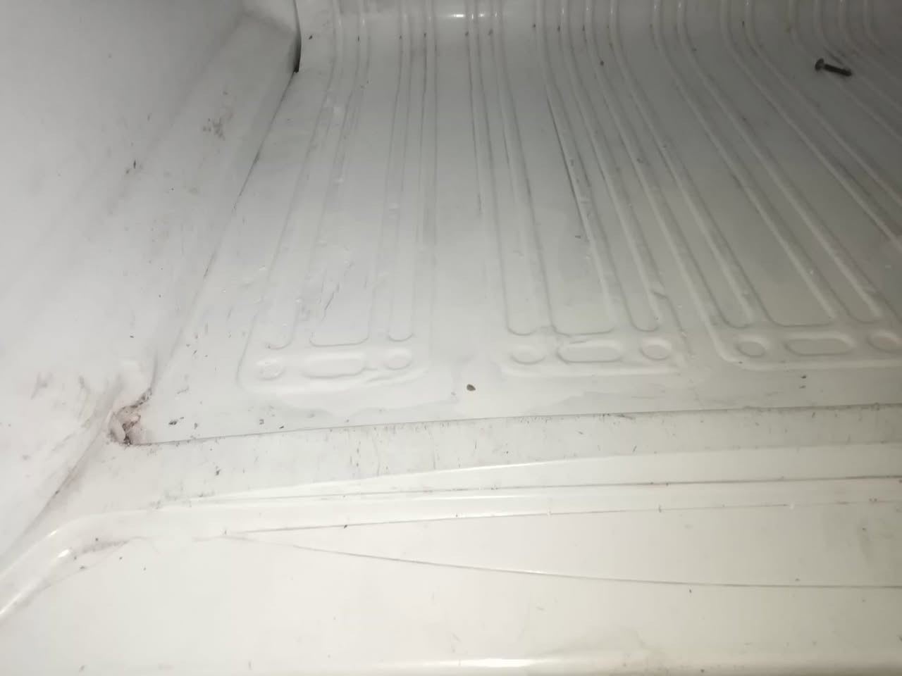 صيانه موقعيه متنقله
تصليح ثلاجه مثقوبه(ليك) اثناء عمليه ازلة الثلج والتنظيف
احمد ابوعباس/الرفاعي ***********
***********
