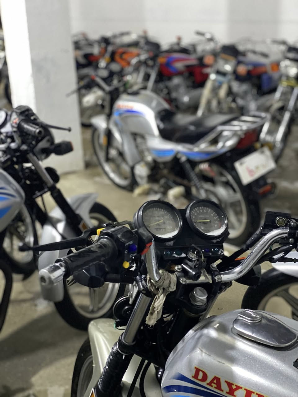 تخفيضات✋🔥تخفيضات🔥🔥🔥✋.                                                                     وجبه اليوم (معرض الحر) كربلاء الحر طريق جماليه

لبيع كافه انوع الدراجات.  مستعمل أوراق اصولي 

دايون عضم ودايون نفخ  جميع الموديلات موجوده  وأسعار مناسبه الاشراي يتصل ***********.

***********
