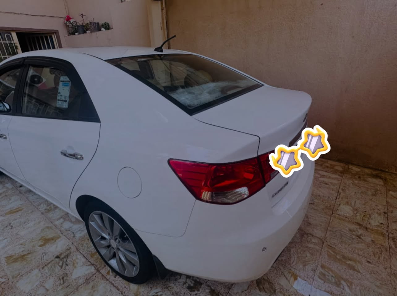 سيراتو موديل ٢٠١٢ 
رقم سليمانيه دولي 
سنويه لنهاية ٢٠٢٧
فول موصفات عدى الفتحه 
تحكم جهتيت
كير 6نمر 
شفتات استرين 
تبريد بيانو شاشه 
كامره
حساسات خلفي 
دوشمه جلد 
ارظيات جلد 
مكينه لا تنقيص ولا بخار  خير من الله 
تبريد ثلج ❄️❄️❄️
تخم تاير جديد 
خمسه ويل كب ١٧ 
منظومة بانزين جديده 
صدر جديد 
السعر ٩٨وبيهه مجال
المكان ديالى المقداديه 
***********
