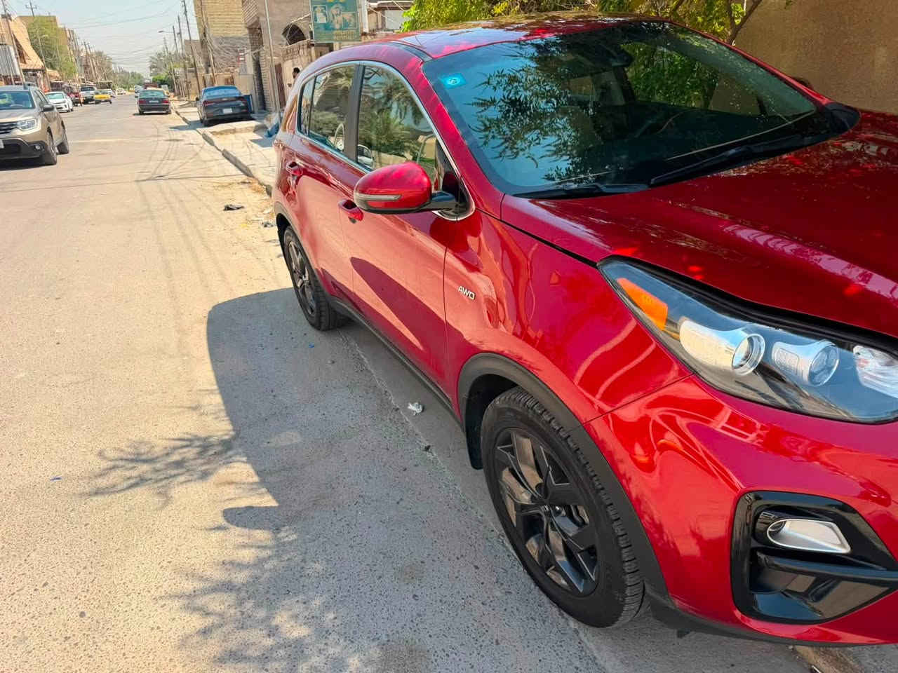 كيا سبورتج LX أمريكي 2022
مكفولة حادث فقط الي بالصورة 
جديدة جدا ماشية 48 
بصمة وكشن كهرباء وفول تحكم نزول منحدرات وفور ويل ووضعيات قيادة وشاشة كبيرة وكامرة دوارة 
رادار امامي 
رادار جانبي 
تثبيت مسار 
وباقي المواصفات معروفه 
سعره 180ورقة وبيها مجال
مكانه بالدورة 
رقمه دولي الجديد 15 

***********
