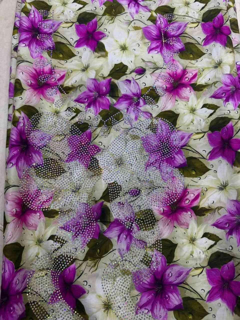 مخور رمضاني موديلات جديده 🌺
خاصة للفساتين والدراعات ودشاديش رمضانيه 😍

والسعر جدا مناسب قطعه فقط ب 10.000 

قماشه كشمير 3D الاصلي مابي لايلون 
القطعه مترين ونص مطرز صدر وردن ستراس حراري الاصلي 
توصيل لجميع المحافضات 5.000 
متوفر جمله ومفرد كميات


**إذا كنت صاحب هذا الإعلان وتريد حذفه لأي سبب، رجاءا أرسل رسالة إلى الدعم الفني**