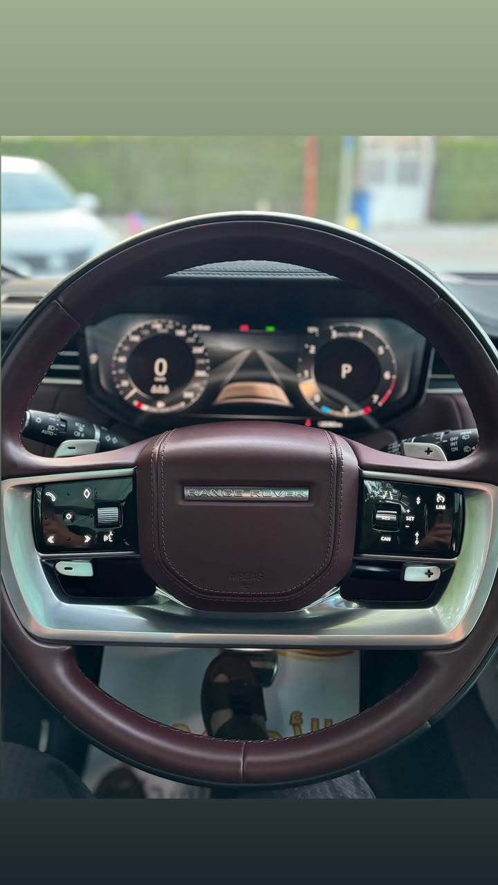 ‏Range Rover 2023 P530 Sardar
المميز للبيع او المراوس وكاله سردار ضمان 
رانج روفر 2023 p530 كت كامل SV بلاد من
الشركه مغلفه PPF اصلي ماشيه 25 رقم بغداد
محرك 8 سلندر المرغوب ...... ✨💎 

المواصفات 1/1 
بصمه 
جكات 
بانوراما 
بيبان شفط
جنطه شفط 
جلد ماروني 
كراسي مساج 
تدفئه تبريد 
دوس كهرباء 
جنط كهرباء 
شاشات 3 
كامرات 5
تحكمات 
شفتات 
رادار امامي 
رادار خلفي
داتا شو 
مودات قياده 
الى اخرررر .....
-----------------------------------------
شباب سياره كفاله عااااامه من كلشي ارضياتها وعدتها
وسماعاتها كلها بعدها ممفتوحه زيرو الشراي فقط 
يتصل او واتساب : ***********
