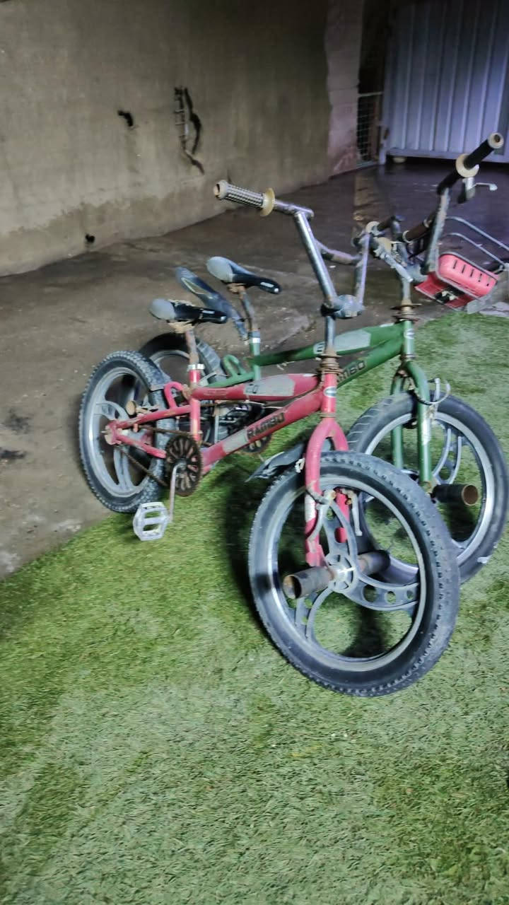 بايسكل عدد 2 بي ام اكس حجم 20
السعر الواحد 65 وبي مجال 
مكاني الزعفرانيه


**إذا كنت صاحب هذا الإعلان وتريد حذفه لأي سبب، رجاءا أرسل رسالة إلى الدعم الفني**