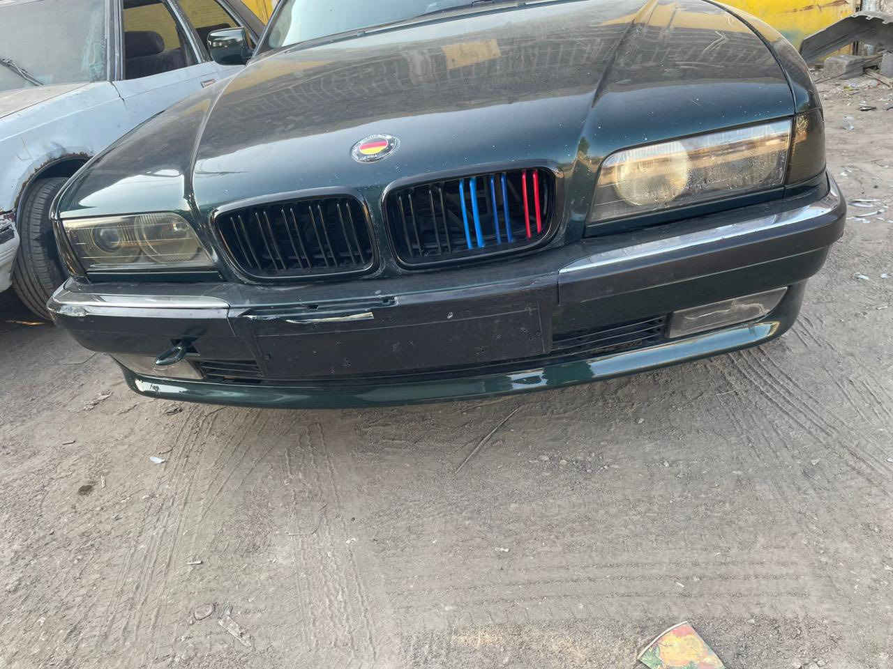 السلام عليكم
صاروخ العراق740i 🇩🇪 بي ام خفاش 
رقم بغداد انكليزي ب اسمي 
مصبوغه عام جماليه 
مكفوله من الدعاميه لدعاميه
مكفوله من الحادث و المعجون و التبديل 
سياره كير ومكينه صارلهن شهرين من بدلتهن
المواصفات:
كشنات جلد
كشنات كهربائي ⚡️ 
تدفئه شغاله فول
تبريد شغال وفول 
السياره غرفتها نضيفه 
مكانها📍 كربلاء للاستفسار
السعرر65 وبيها مجال للطيبين 
 ***********
