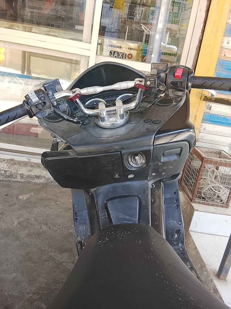 سلام عليكم دراجه فورزه 0/10دراجه كفاله بصمه كير كفاله مكينه كفاله دراجه كلشي شغال بيه بس بيه حادث من صفحه مثل ما شوف بل صوره دراجه نكره سلف شوكت ما تريد تنكر وتطلع حماوه حلوه لا نضوح ولا تنقيص ولا دخن دراجه خير مكاني بغداد العبيدي شارع جامع رقم *********** سعر 900وبيه مجال الطيبين
