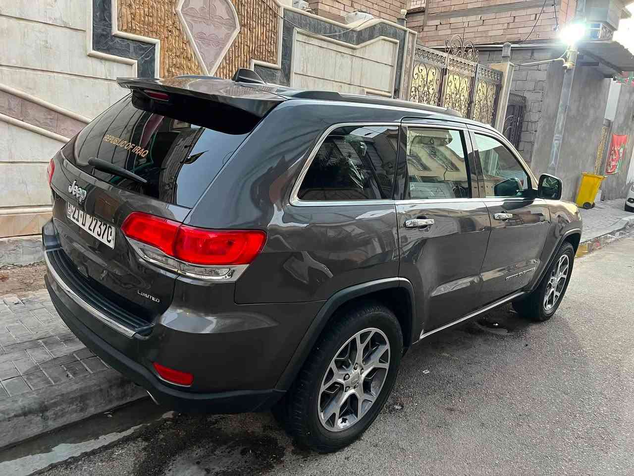 للبيع فقط
جيبب 

موديل 2017 اصل 

رقم سلمانيه  سنويه وهزه جديده وبسمي 

وارد امريكي حادث جامغ خلفي نصه 

وصبغ نص بنيد مع جاملغ امامي 

السعر 178

موصفات معروفه 

تشغل عن بعد دواخل اسود جلد 

وغير موصفات 

العنوان البصره 

لا ستفسار 

***********
