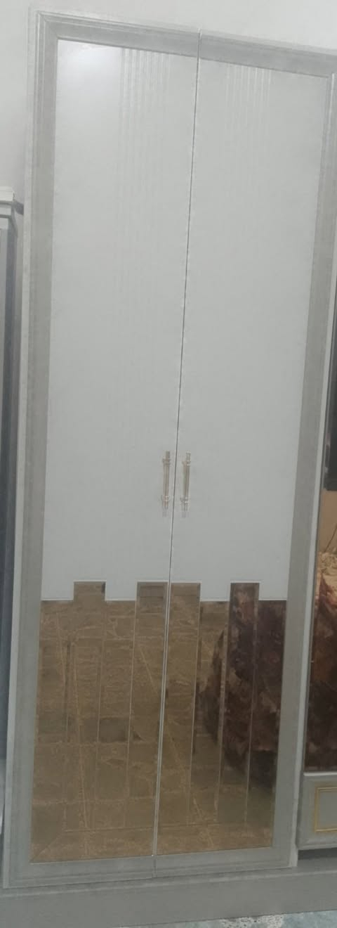 السلا عليكم غرفة نوم نضيفة ١٠٠٪؜ جاهزة من كلشي  تسع قطع  نوعها تركية درجة اولى  سعرها  مليون و ٢٥٠ وبيها مجال


**إذا كنت صاحب هذا الإعلان وتريد حذفه لأي سبب، رجاءا أرسل رسالة إلى الدعم الفني**