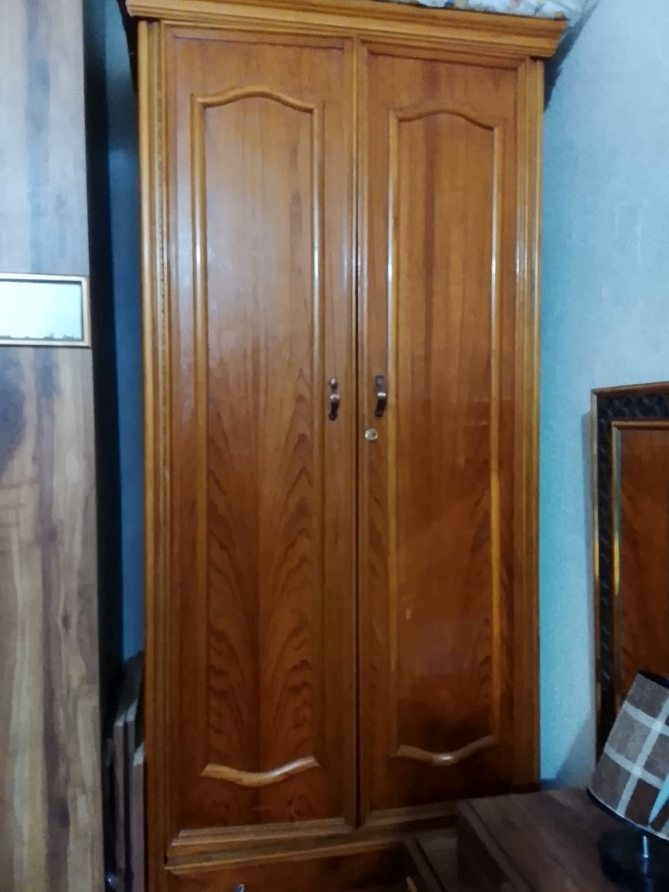 السلام عليكم من رخصه الادمن كنتور بابين احطاطه حيل نضيف جلخ مابي 175وبي مجال 
الاستفسار ***********بي واتساب
