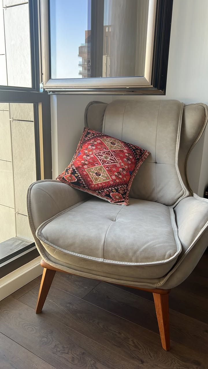 طخم للبيع عنوان اربيل عشر مقاعد بس رجل من قنفه تتركب ما عيب استفسار اتصلو او ارسلو وتساب***********
