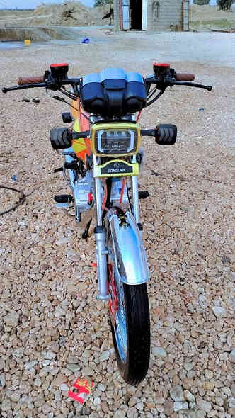 يا الله السلام عليكم دراجة البيع تايكر سونك الأصلي موديل ٢٥ مكفوله كفاله عامه أوراق كامله الدراجه جديده بعده زيرو شرط انضف من الصوره رجاا لحد يعلق من يمه ويكسر بيه سعره ٧٥٠ وبيه مجال الشراي يتصل *********** المو شراي لا يتصل
