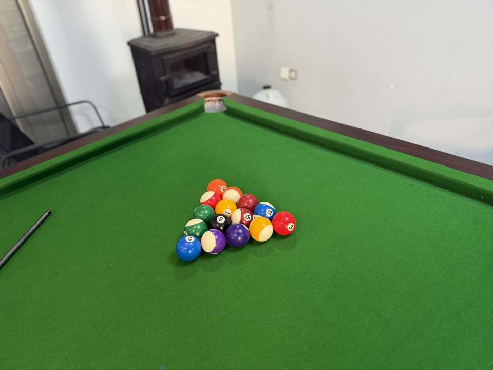 السلام عليكم   للبيع ميز بليارد صيني درجه اولى جديد نظافه ٩٨٪؜ مال بيت    مع الطوباات كامل. المكان اربيل 
للاستفسار  على الخاص


**إذا كنت صاحب هذا الإعلان وتريد حذفه لأي سبب، رجاءا أرسل رسالة إلى الدعم الفني**