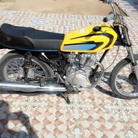 دراجة نارية • محرك ما مفتوح • القرنه العلوه