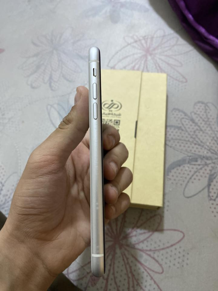 اكس ار
اكس ار 
ذ64 
بطارية مبدله نسبه ٩٦
شاشة اصلية فيس ايد شغال 
كامرات اتصال صوت سماعات كله فول جهاز استعمال شخصي من الاماني مثل ما تشوف والوصل ويا الله شاهد ب٣٣٠ مشتري
شراي خابرني لا تعبني ولا اتعبك وسعرة مناسب كلش ***********
