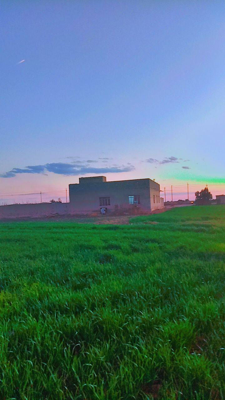 سلام عليكم دار للبيع مع)(٥)دوانم متوفر ماء كهرباء مدرسه مستوصف علا شارع لعام وشراي بيه خير ويدلل نتصال ‏‪‏‪0782 368 8520‬‏👈‏‪0780 384 7596‬‏
