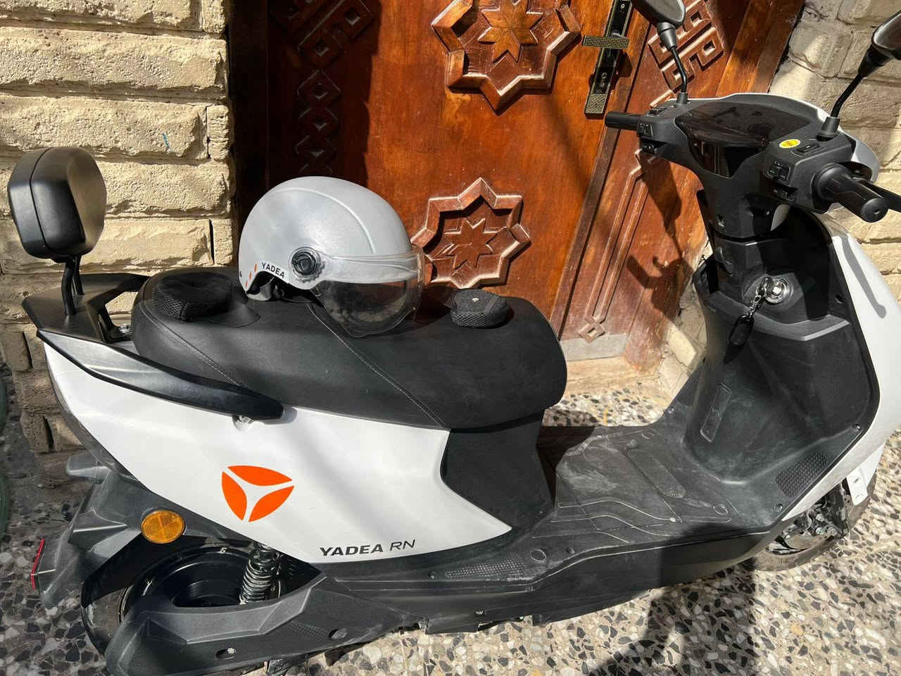 السلام عليكم دراجه للبيع شحن جديده زلغ مابيها مال بيت 6بطاريات بيها بك ترجع زنون بصمه تحكم بعد سعر750بس واتساب ***********
