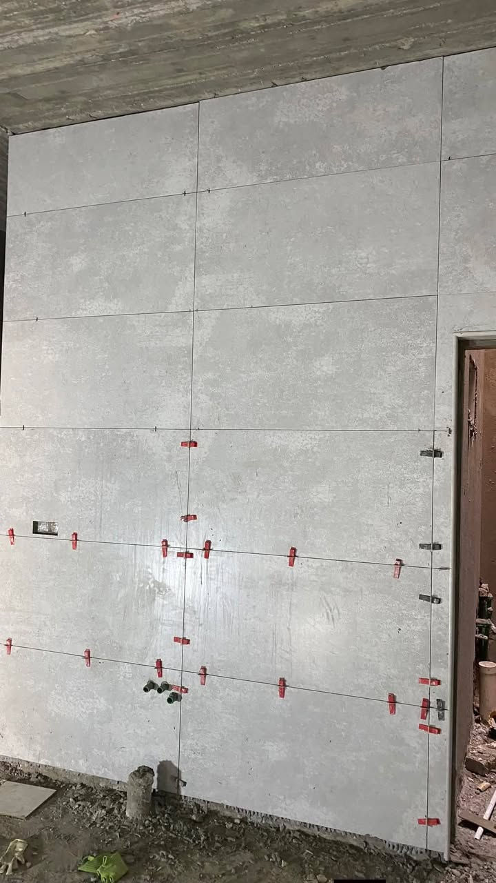 خلفه تطبيق سيراميك جدران ارضيه شغل نضيف اسعار مناسبه تواصل ***********
