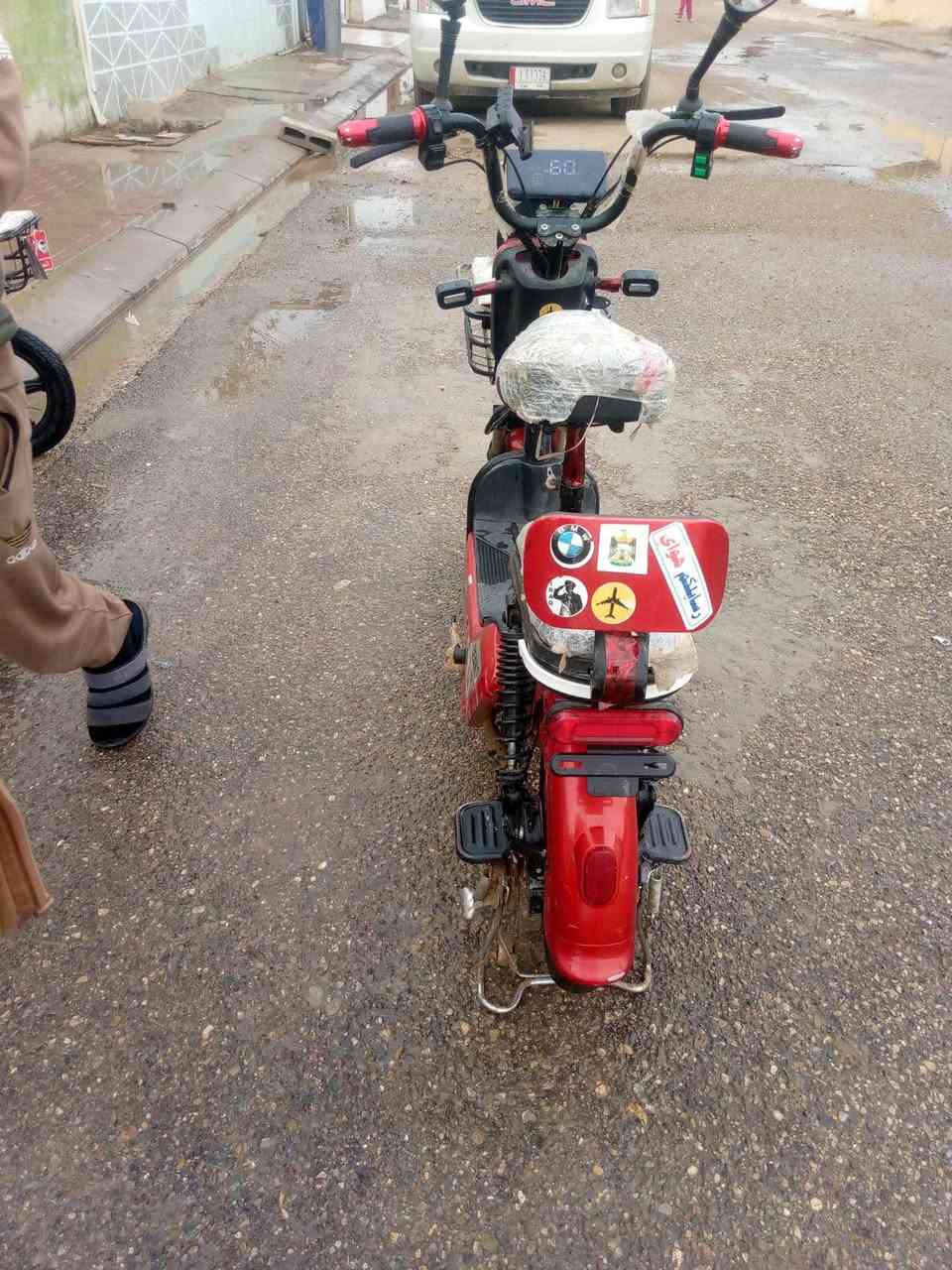 السلام عليكم بايسكل شحن للبيع موديل 25نضيف بطاريات نص عمر كهرابائيات كله شغاله تايرات جوبلس جدد المكان كركوك دوميز السعر 190 او بيه مجال للطيبين الرقم *********** متستعمل قليل
