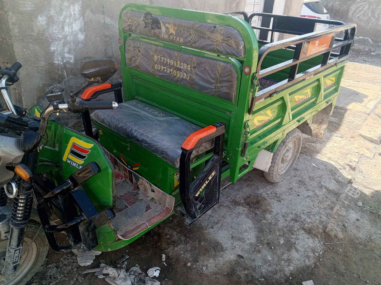 السلام عليكم ستوته للبيع حجم كبير نضيفه كله شغاله كهرباءت بطاريات ممتاز تأيارت جوبلس عاليه السعر مليون 250وبيه مجال مكاني بغداد مدينة الصدر  ***********وتساب
