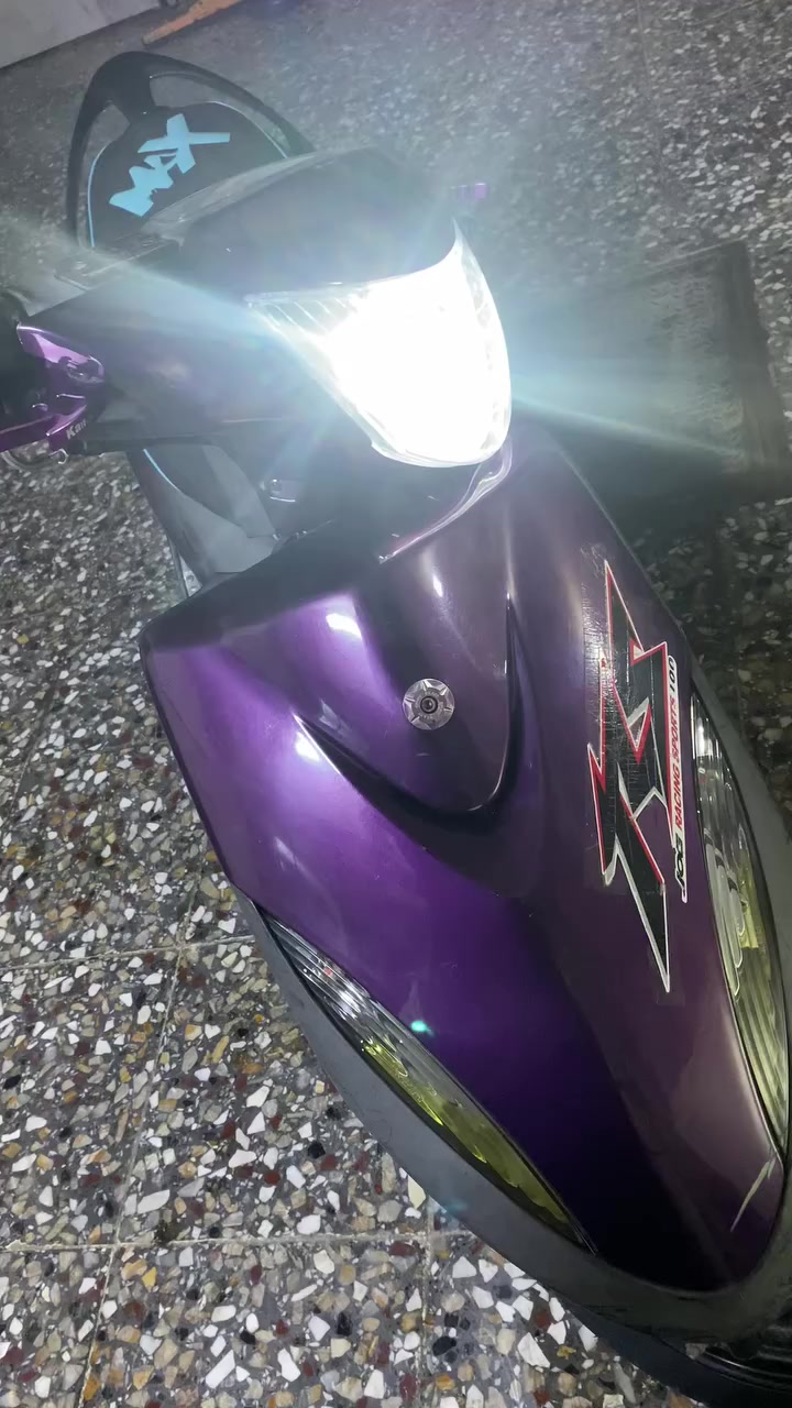 سلام عليكم ماكس عدله بلاديه من طول للطول دراجه كامله من كلشي واي نقص مابيه وبيها غراض هواي وياها تجي تاخذها وراسك مرتاح مكاني دوره ميكانيك قرب مركز الحظر السعر خاص رقمي *********** واتس موجود وعلا رصيد موجود علا الماسنجر مموجود
