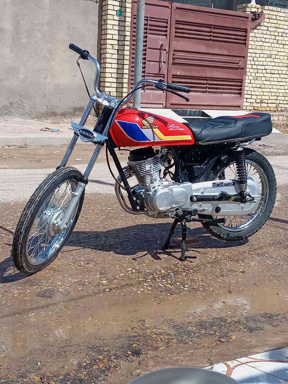 سلام عليكم شباب دراجه البيع صاله شهر من معمره دراجه نضيفه مستعجل عله بيعته السعر 775وبيه مجال الشراي يدش


**إذا كنت صاحب هذا الإعلان وتريد حذفه لأي سبب، رجاءا أرسل رسالة إلى الدعم الفني**