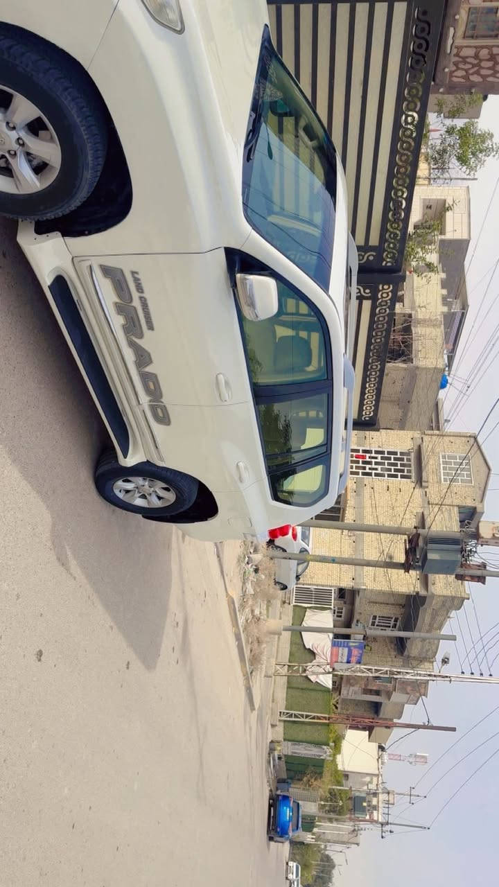 برادو ١٣ خليج فول موصفات بيها صبغ باب وجملغ  ونصبغه صفحه كامل توحيد لون دبل تانكي السعر ٢٣٠ ورقه وبيها مجال قليل مكان بغداد الشعله رقم الهاتف ***********
