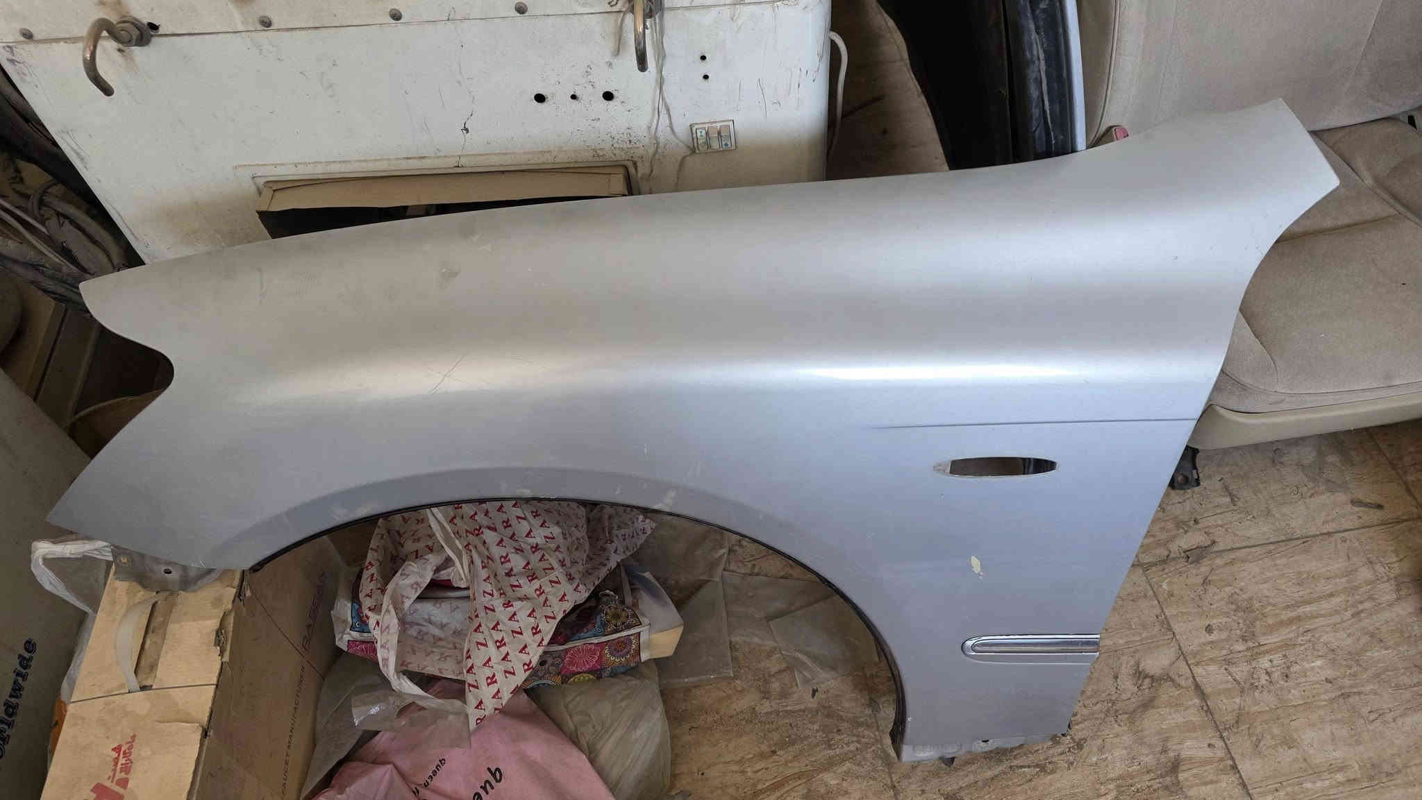 سستم كامل مال شاهينة للبيع ب450 الف
فرة كاملة مال شاهينة للبيع تسع قطع (بنيد +اربع بيبان +جاملغات اثنين الايمن والايسر +الجنطة +دعامية امامية )

مكاني:بغداد /الامين الثانية 
***********
