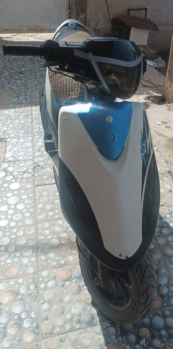 السلام عليكم.. دراجه ماكس نضيفه البيع كلشي شغال مكينه حلو نضيفه
العنوان المحاويل حي الشهداء ***********
السعر 400 وبيه مجال
