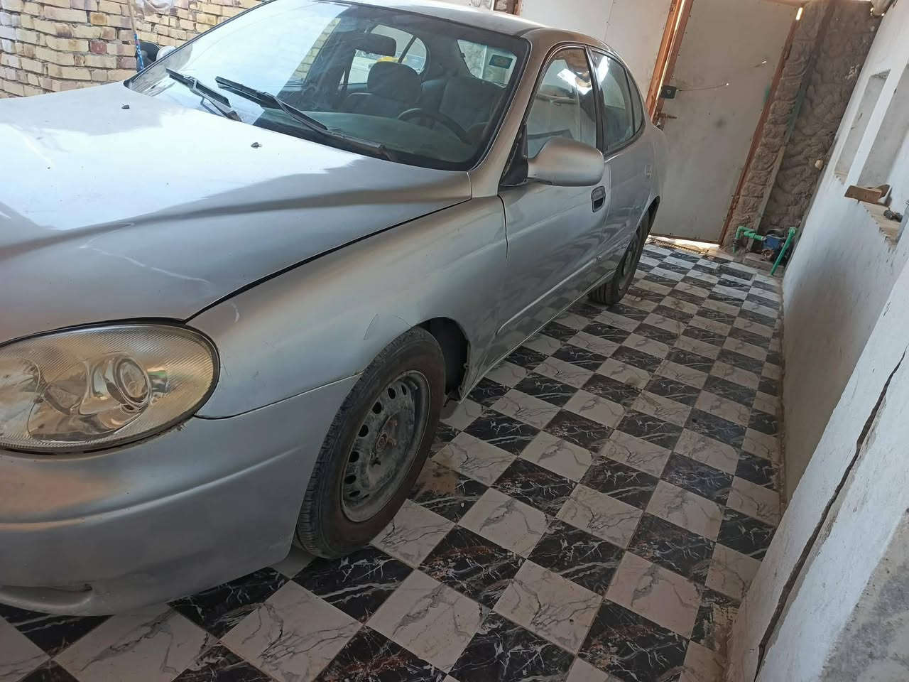 السلام عليكم دايو لكنزا  للبيع موديل 2000 مكينة وكير شرط مصبوغة جمالية مابيهة لاخياس وولا تبديل كلة بلادي وولاضربة تخم تأثير حدادي  العنوان محافظة الديوانية قضاء الشافعية سياره باسمي  السعر 35 وبيها مجال الرقم ***********
