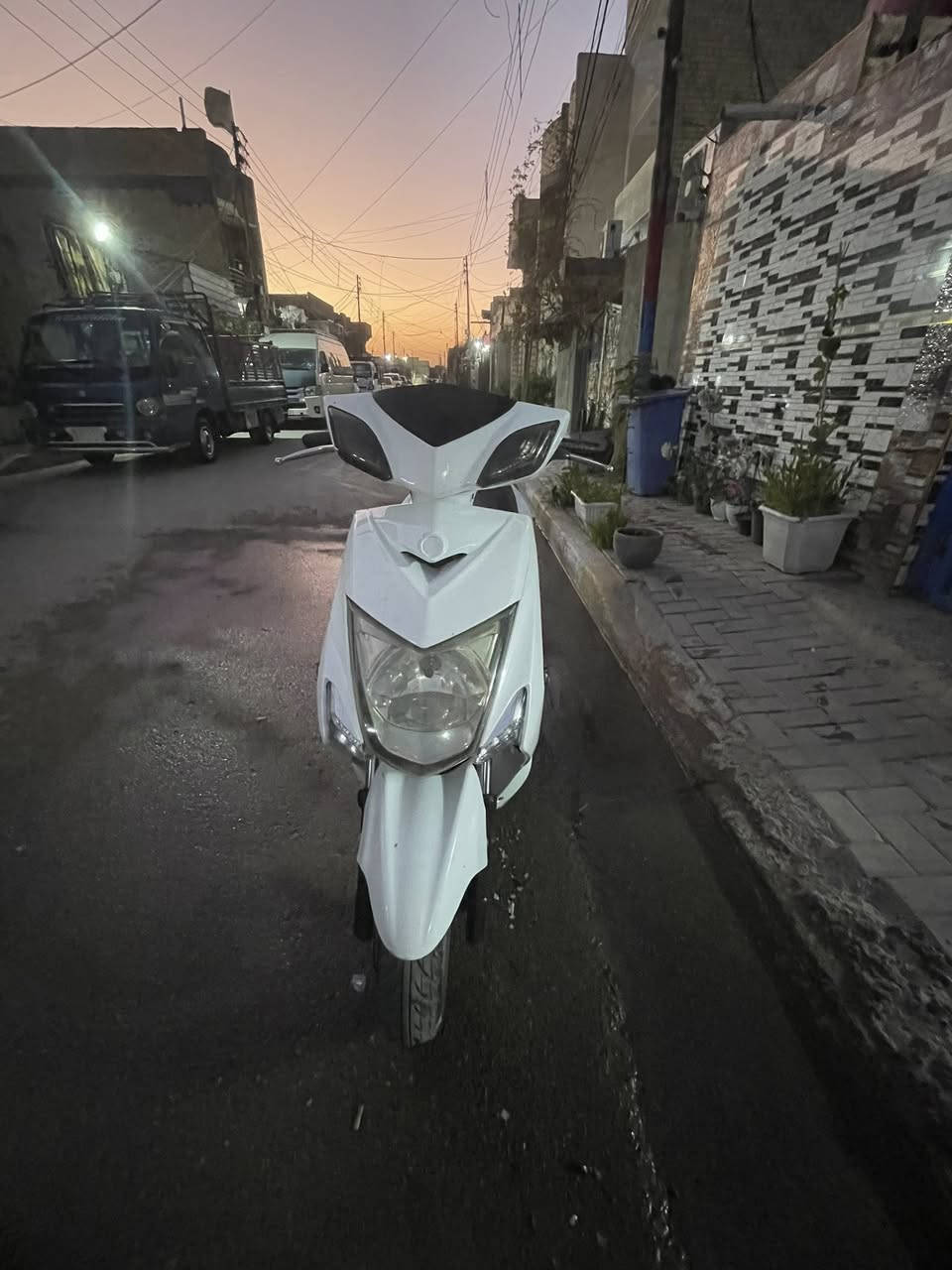 السلام عليكم دراجه سكنس لد للبيع دراجه ياباني خطين ستان حساس دراجه اي قص مابيها مكينه برغي ممفتوح تعال كلب وشوف جيب فيتر وياك إذا تريد الدراجه ٩٥٠وبيه مجال للشراي رقم الهاتف ***********اي استفسار موجود خاص و واتساب
