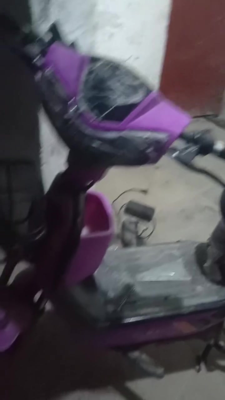 دراجة كاملة مكملة بحسب الفديو للتفاصيل اكثر ماسنجر او اتصال هاتف مكاني بغداد ‏‪***********‬‏او واتس
