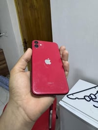 ايفون11 عادي مستبدل شاشة  و بطارية100 ذاكرة128  كلشي شغال فيس ايدي اتص...