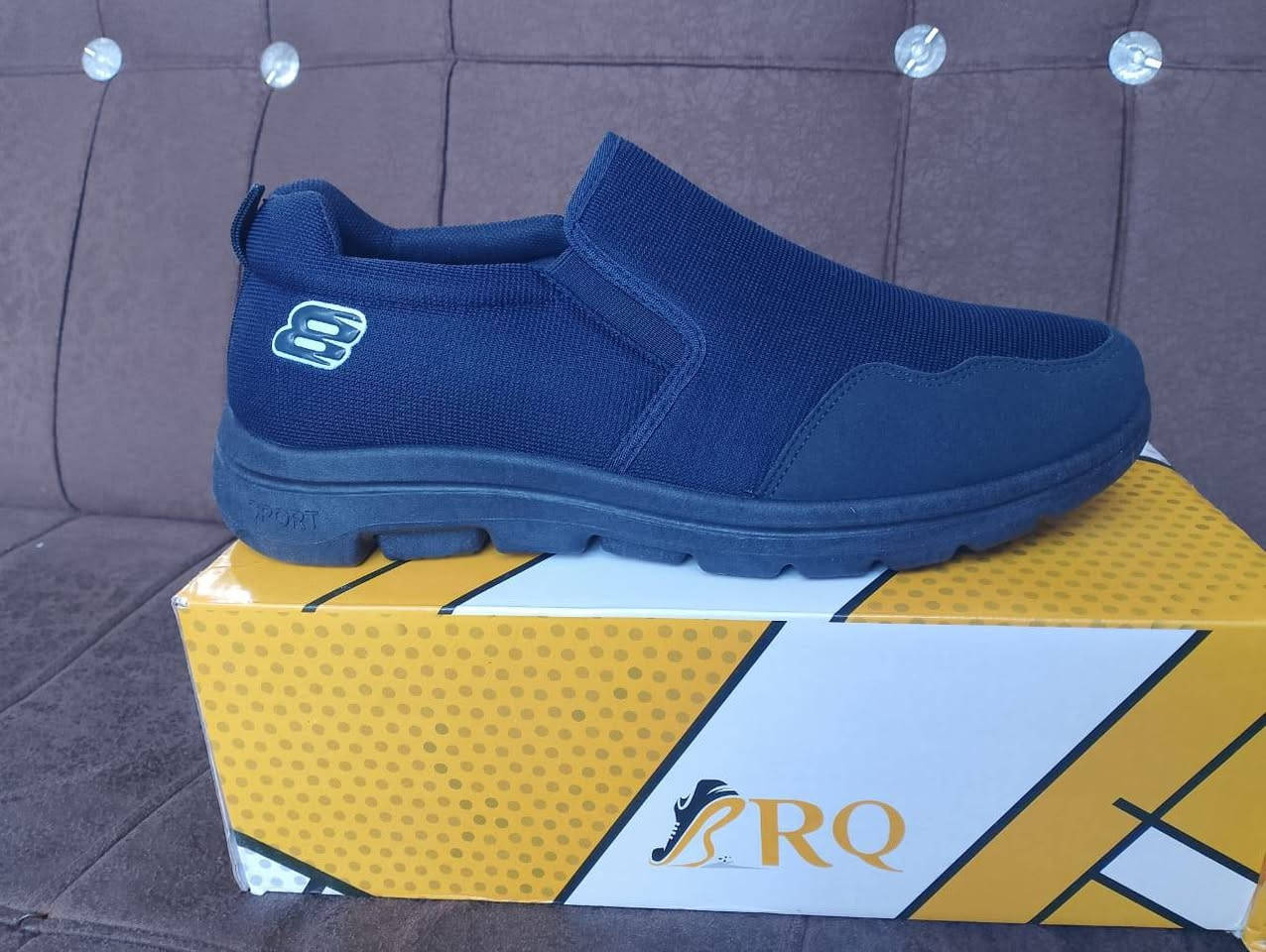 سكچر طبي خفيف 12 الف والتوصيل مجاني
قطعتين 18 الف والتوصيل مجاني 
القياسات: 41-42-43-44-45 
الالوان: اسود - نيلي - رصاصي


**إذا كنت صاحب هذا الإعلان وتريد حذفه لأي سبب، رجاءا أرسل رسالة إلى الدعم الفني**