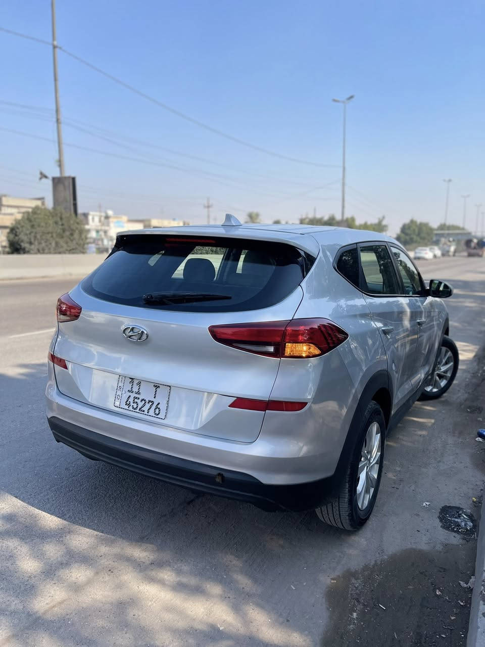 السلام عليكم / من رخصت الادمن🤍🇰🇷
توكسان 2019 رقم بغداد  تحويل مباشر 🤍🇰🇷
حادث امريكا قبق صندوق فقط 
بالعراق انصبغ البنيد اثر شخوط موحادث
صور الحادث مرفقة مع المنشور بدون ايرباك 
مكينه مامفتوحه كير مكفول 
المواصفات : شاشة كبيرة / كامرة دوارة / رادار اوتو بريك / رادار تعديل مسار / هندبريك دكمة / مود درايف / اوتو هولد / / كروس سرعة / تحكم ستيرن / مانع انزلاق / بلوتوث / اواكس / USB
السعر 150 مكاني بغداد 
***********
