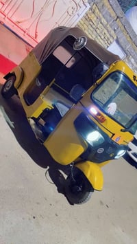 تكتك لبيع مديل 17 شهر 11 محسوبه على 18 محرك 20 إلاتصال 07827259860