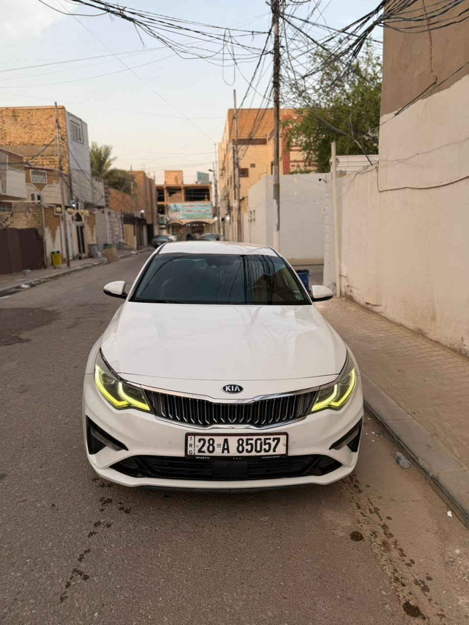 سيارة كيا أوبتما (Kia Optima) موديل 2019، السيارة وارد أمريكي وبحالة ممتازة
المواصفات:
• المحرك: 2400 GDI، 
•الفئة :FE.ويل 16 بلادي، ولايتات LED نهارية.
• الداخلية: مقاعد جلد وقماش (نظيفة جداً)، شاشة كبيرة تدعم Apple CarPlay و Android Auto، تحكم ستيرن كامل.
• الأنظمة الذكية: رادار جانبي (نقطة عمياء)، رادار خروج عن المسار، رادار تصادم أمامي، وحساسات خلفية .
• السيارة ماشية [ 78 الف] ميل.
الحادث : جاملغ جهه السايق وشوية من البنيد،، الايرباكات كلها سليمة
رقم نجف دولي 
للتواصل: ***********

