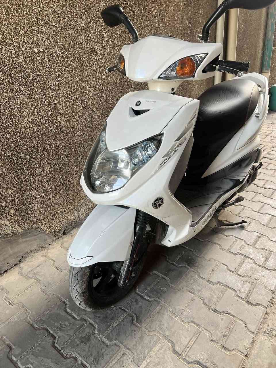 السلام عليكم دراجه سكنس كوري جديدة على وضع الشركة
مكفولة كفالة عامة مال رمبة العنوان بغداد المنصور رقمي ***********
