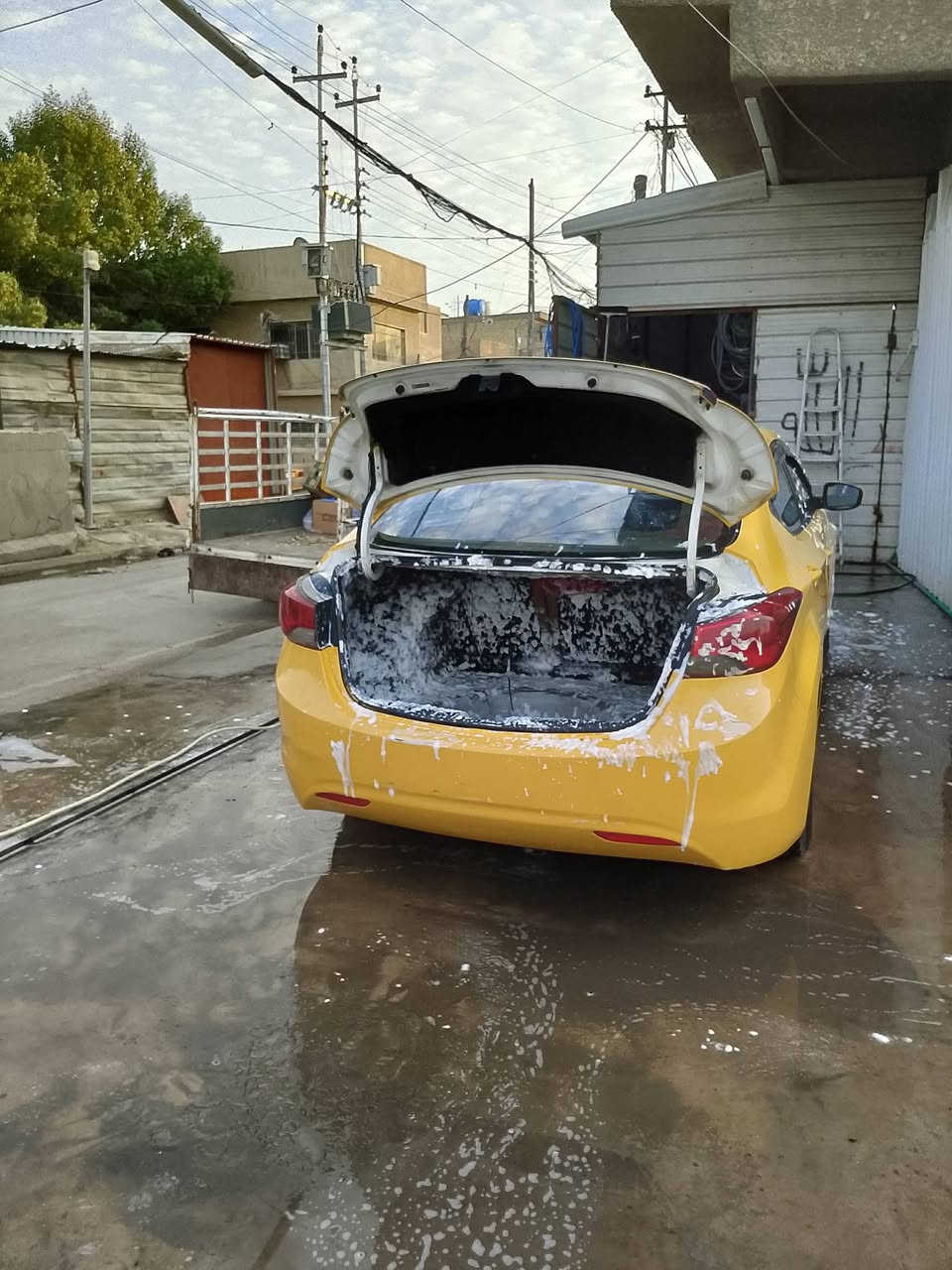 انتره 2013 امريكي كير ومحرك خير من الله تبريد ثلج هسه شاده منضومه كامله مال فورتي حدثه بنيد وباب عكس سايق مبدل بدون شاصي بدون لغد بدون تكم سياره تخم تاير خير من الله تاخذه كبل لشارع ما تصرف عليهه شي مطلوبه 200 هيئه و400 غرمات عارضهه 97 رقم ***********
