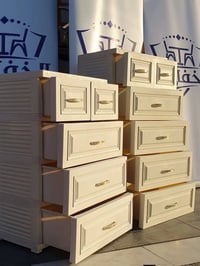 جرارات كبيرة • لون اوف وايت • دولاب بيجي