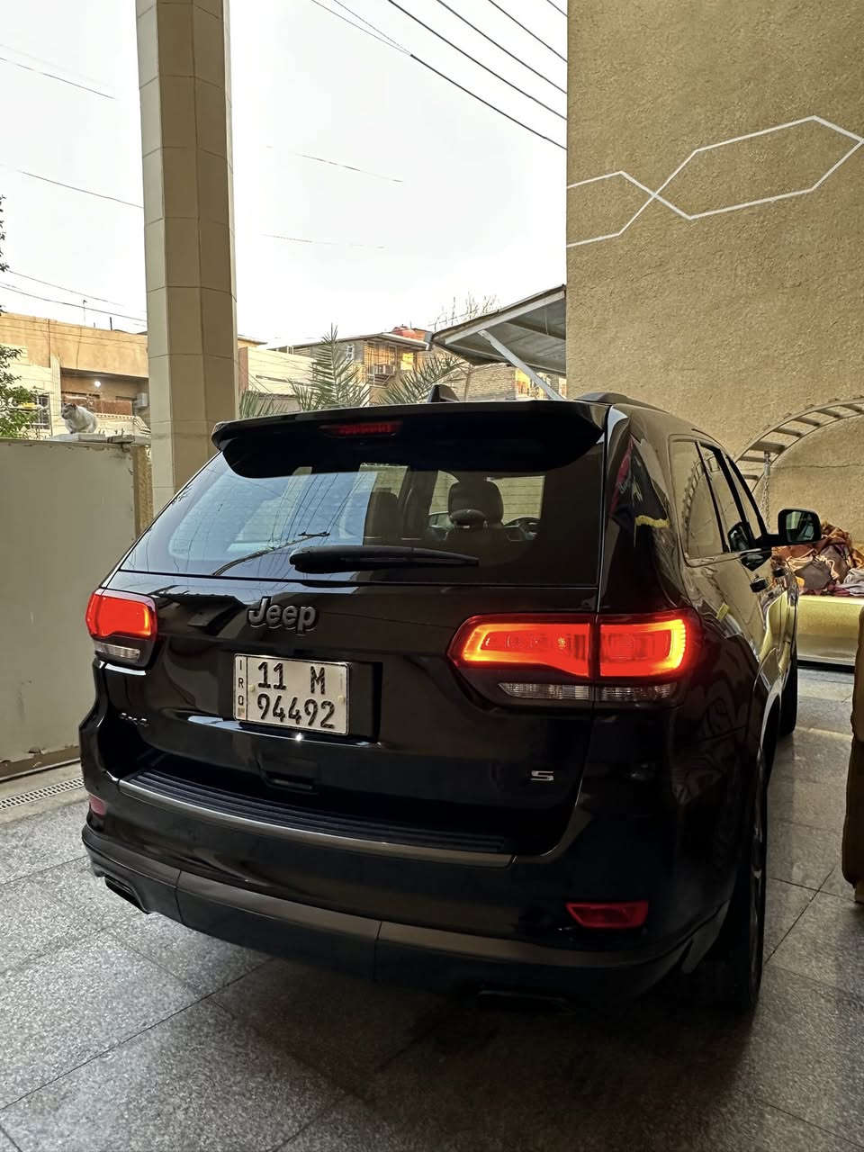 سلام عليكم
جيب كراند شيروكي فئة ال  S اس ( خـليـجـي ) ام رادار 

‏‎موديل 2020  فول مواصفات وكالة هارلم ام ضمان 

المحرك : V6.  3.6L ‎  

رقم بغداد الجديد بسمي تحويل ثاني يوم  ؟

سياره مكفوله عدا بارد بباب السائق مكدار شبر 

‏‎ ماشيه 45 الف ميل  حقيقي شرط فحص 

سياره جديده جدا ارضيات الشركه بل جيس 

سياره جديده استخدم شخصي و قليل 

‏‎ السيارة وكالة  داخل اسود بلادي 📍🖤

لون اسود سياره جديده بمعنى الكلمه 

‏‎* المواصفات :

‏‎*رادار امامي وجانبي 

‏‎* نقطة عمياء .

‏‎*داخل جلد 

‏‎* دفع رباعي 4x4 . 

‏‎* فرش المقاعد من الجلد . 

‏‎*صفي المقاعد الأمامية كهربائية .

‏‎* ذاكرة لحفظ وضعيات الجلوس . 

‏‎* صفي المقاعد الأمامية مع تدفئة . 

‏‎* صف المقاعد الخلفية مع تدفئة . 

‏‎* ويل قياس 20 انج .

‏‎* مقود السائق كهربائي . 

‏‎* تدفئة ستيرن . 

‏‎* سقف بانوراما .

‏‎* شاشه كبيرة 8.4 انج .

‏‎* نظام الملاحة (GPS) . 

‏‎* نظام خاص للطرق الوعرة . 

‏‎* مصابيح امامية زنون . 

‏‎* المصابيح الأمامية مع LED لايت . 

‏‎* كشافات ضباب بروجكتر زنون . 

‏‎* تشغيل عن بعد .

‏‎* صندوق كهربائي .

‏‎*  حساسات أمامية . 

‏‎*  حساسات خلفية .

‏‎* كاميرا خلفية .

‏‎* بخاخ ماء لتنظيف المصابيح الامامية .

‏‎* مرايا بخاصية التعتيم الذاتي . 

‏‎* مرايا جانبية قابلة للطي . 

‏‎* بلوتوث تلفون . 

‏‎* محدد سرعة . 

‏‎* نظام تشغيل واطفاء اوتماتيكي للمحرك للتوفير من صرف الوقود . ( Auto Start System ) .

‏‎* نظام بريك اوتماتيكي ( Auto Break System ) .

💲 345 مع المجال

‏‎للاستفسار اكثر ***********

مكاني بغداد
