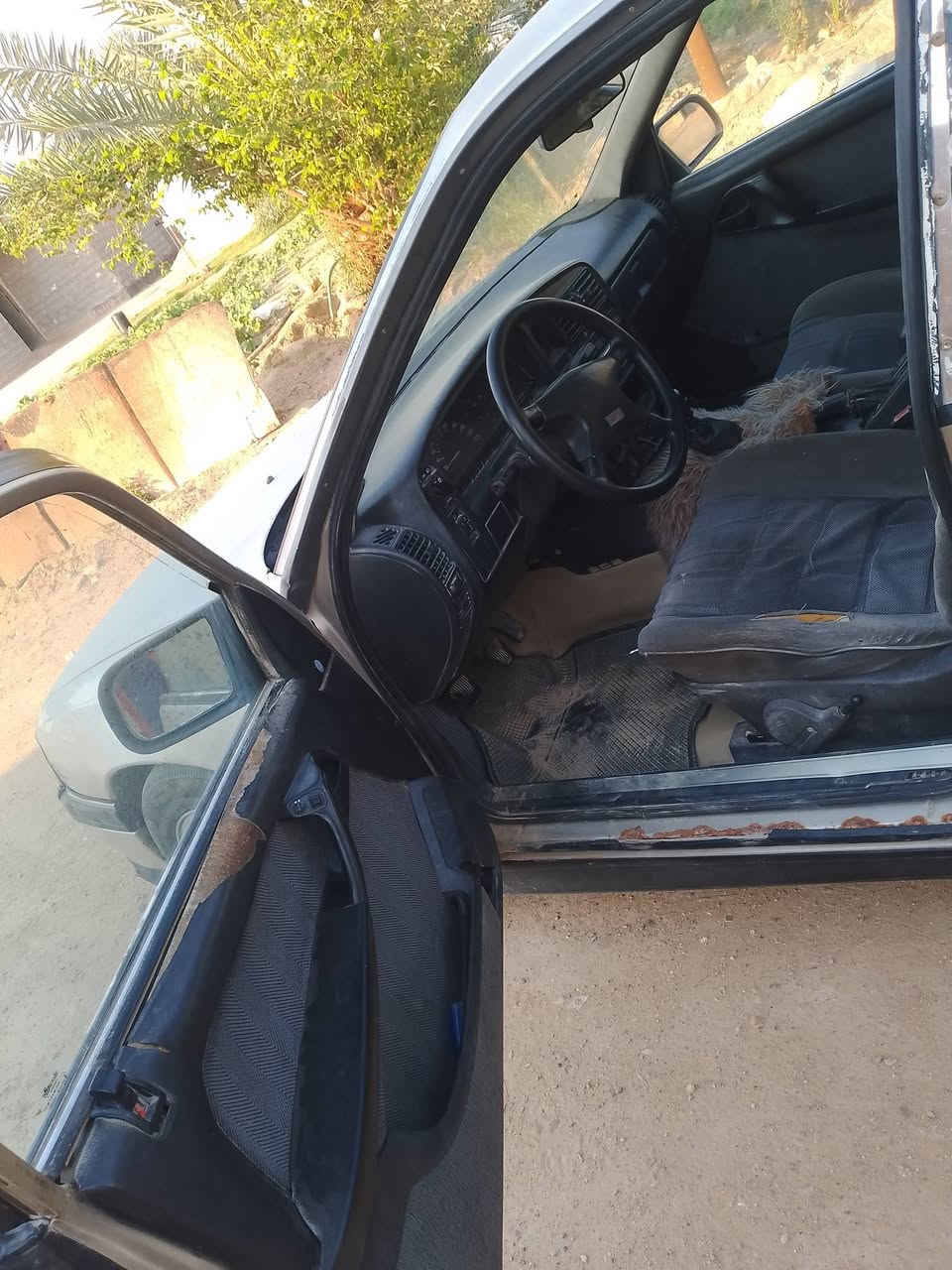 أوبل موديل ٩٢ مكينه ألفين صور كدام عينك مكان السياره رمادي القريه العصريه البعساف معروضه/ ٢٥ /وبيه مجال حك جيه  مكفوله من كص وقرامات سنويه عضم عاج صاقطه٣سنوات هذه رقمي للتواصل هم بي واتساب وإذا تريد تعليق حلو هم اجاوبك ***********
