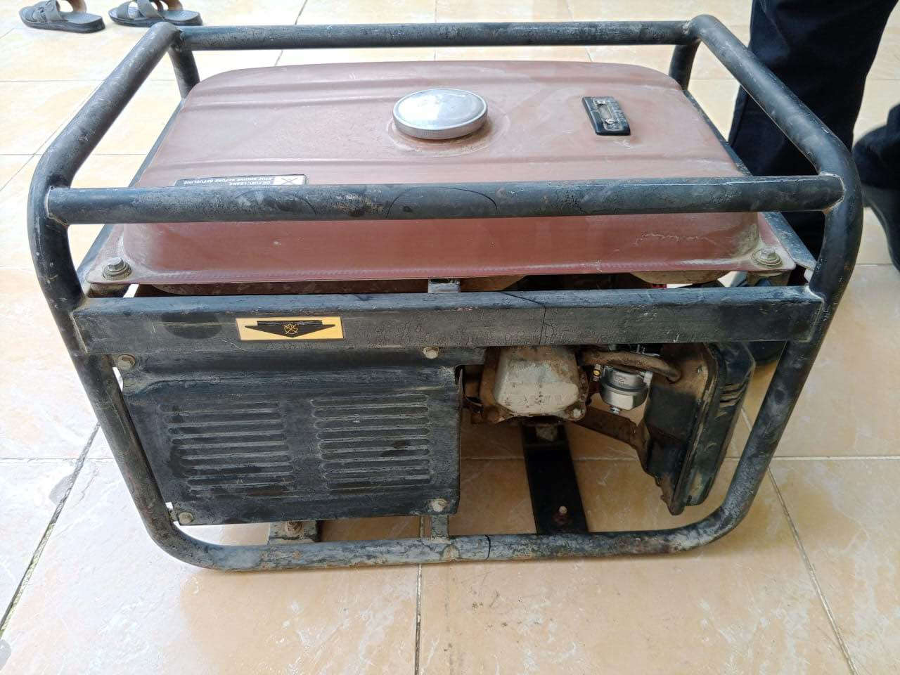 مۆلیدەیەکی بێ کێشەیە  ١٢ ئەمپێرە  ٨ ئەمپێری سافی دەدات نرخی  ٢١٠٠٠٠ هەزارە و مەعامەلە .  *********** أربيل, العراق
