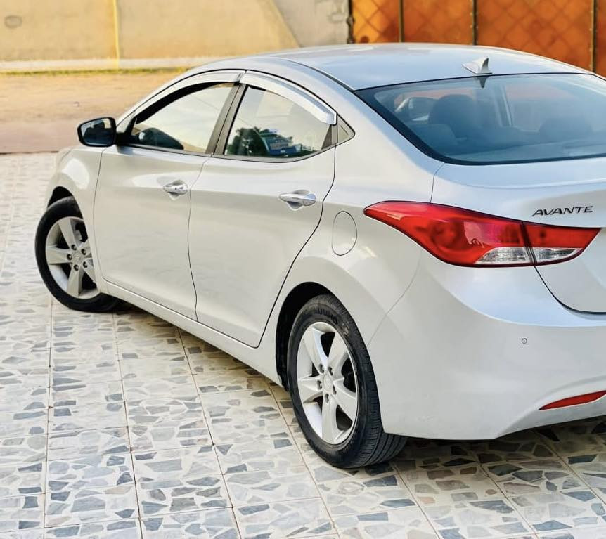 سلام عليكم 
النترة مضلع 14كورية جاهزة مكينة كير حدادية 
تبريد تدفئة شاشة كامرة كشن حار بار
فول سيارة بصمة وبصمة باب 
سيارة جديدة لوك ماشية 134
عنوان بغداد المدينة 
***********
