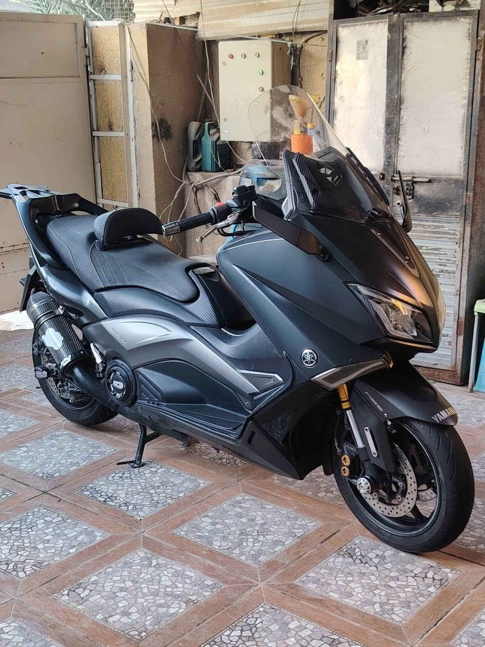 السلام عليكم
دراجه TMAX 2017
دراجة بحالت الوكاله مكفوله كفالة عامله من كلشي
فول تزويد كله اصلي اشاير شمعه +كامره اماميه خلفيه+صالنه كروم رياضيه +استرايح رياضي اصلي+طلاعت رياضي اصلي+مري رياضي اصلي+بكره قايش رياضي اصلي+يدات رياضي اصلي +تتفئه الكتروني
وبعد بيها هواي تزويد ماذكرهن موضحات بل فيديو
مكاني بغداد الزعفرانيه راقم *********** السعر 55وبيها مجال بصيط الطيبين
