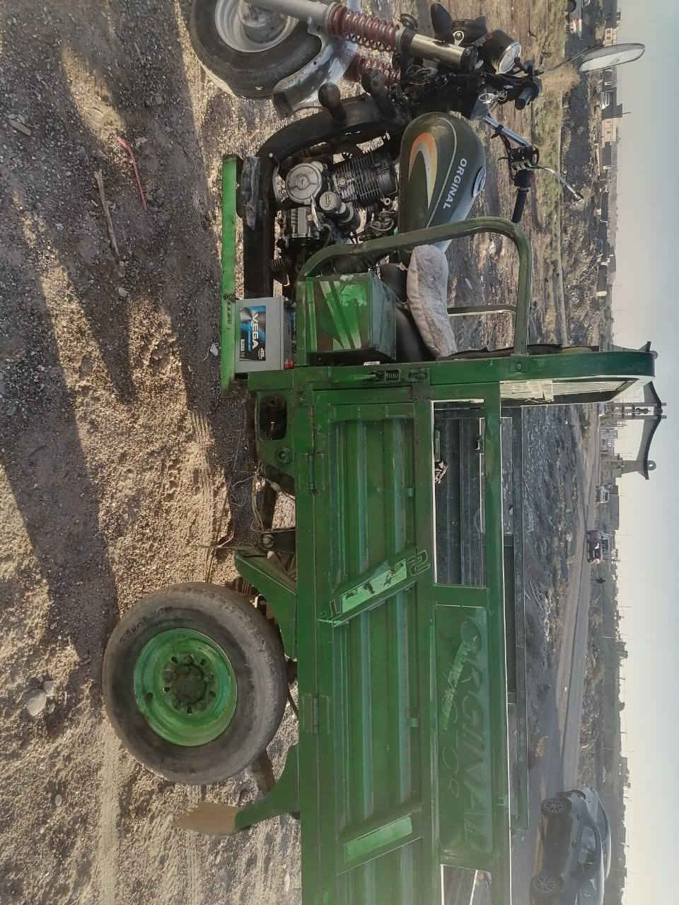 سلام عليكم  ستوته للبيع   بس معمر مىره وحده  كهربائيات شقاله كله   بكلايت شقال سلف شقال   سعر 650  بيه مجال  الطيبين  مكاني ناحية الشورة التواصل ***********
