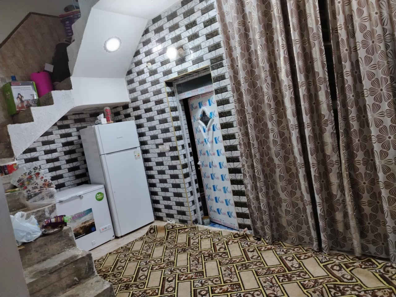 السلام عليڪم ورحمة الله وبرڪاته
مشتمل مربع 10م * 10م طابق واحد الوجة على حديقة عامه البناء درجة اولى الشيش اوكراني الرفتة 80 سم الجدران سراميك والارضية بورسلين للاستفسار اكثر يرجى الاتصال على صاحب المشتمل ‏‪0771 437 1809‬‏

( مكلف بالنشر ) العنوان : كوت - حي الجهاد
