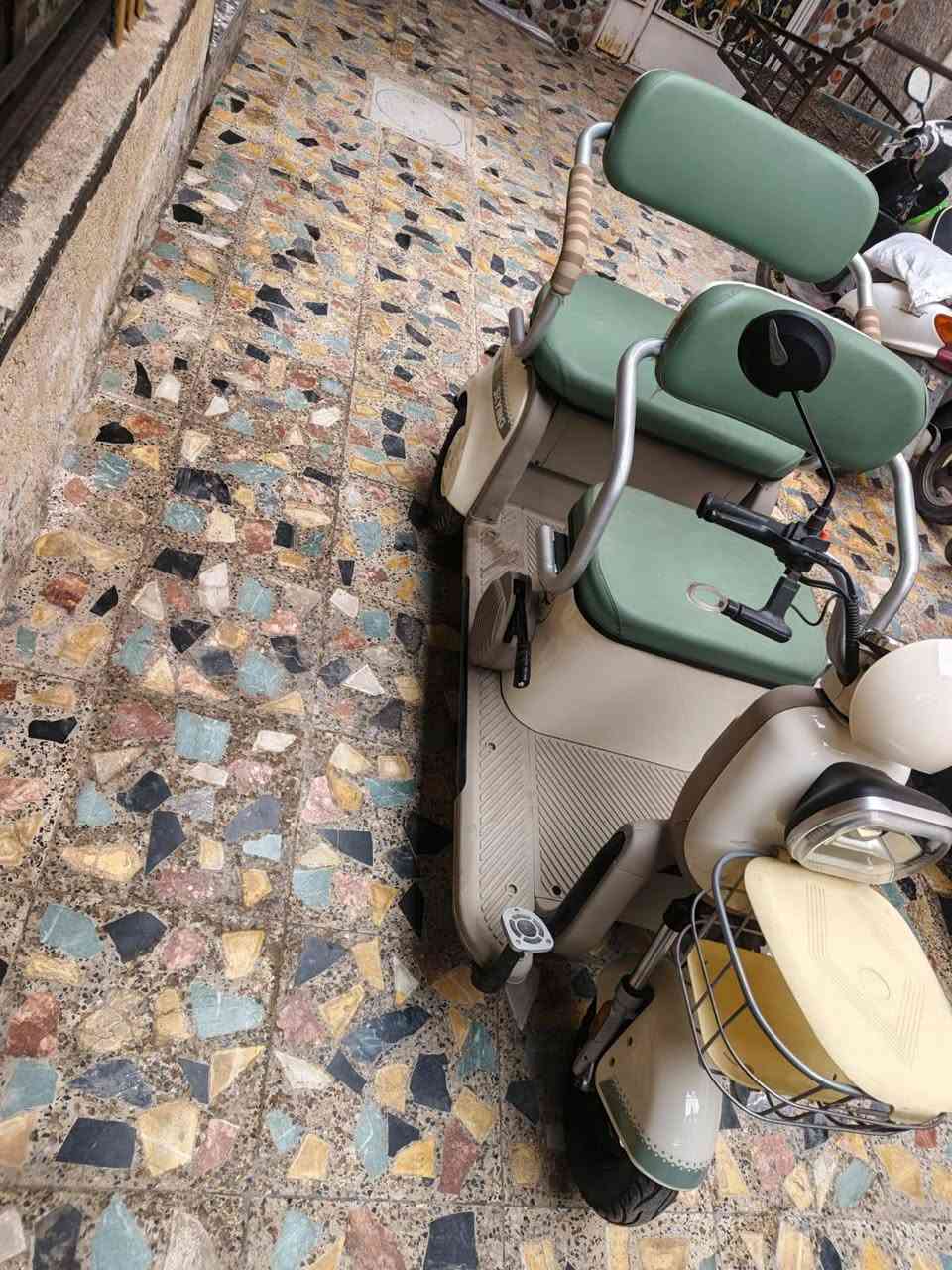 سلام عليكم  دراجه شحن لذوي الاحتياجات الخاصه جديده بمعنى الكلمه  سعر950 العنوان مدينه الصدر هاتف ***********
