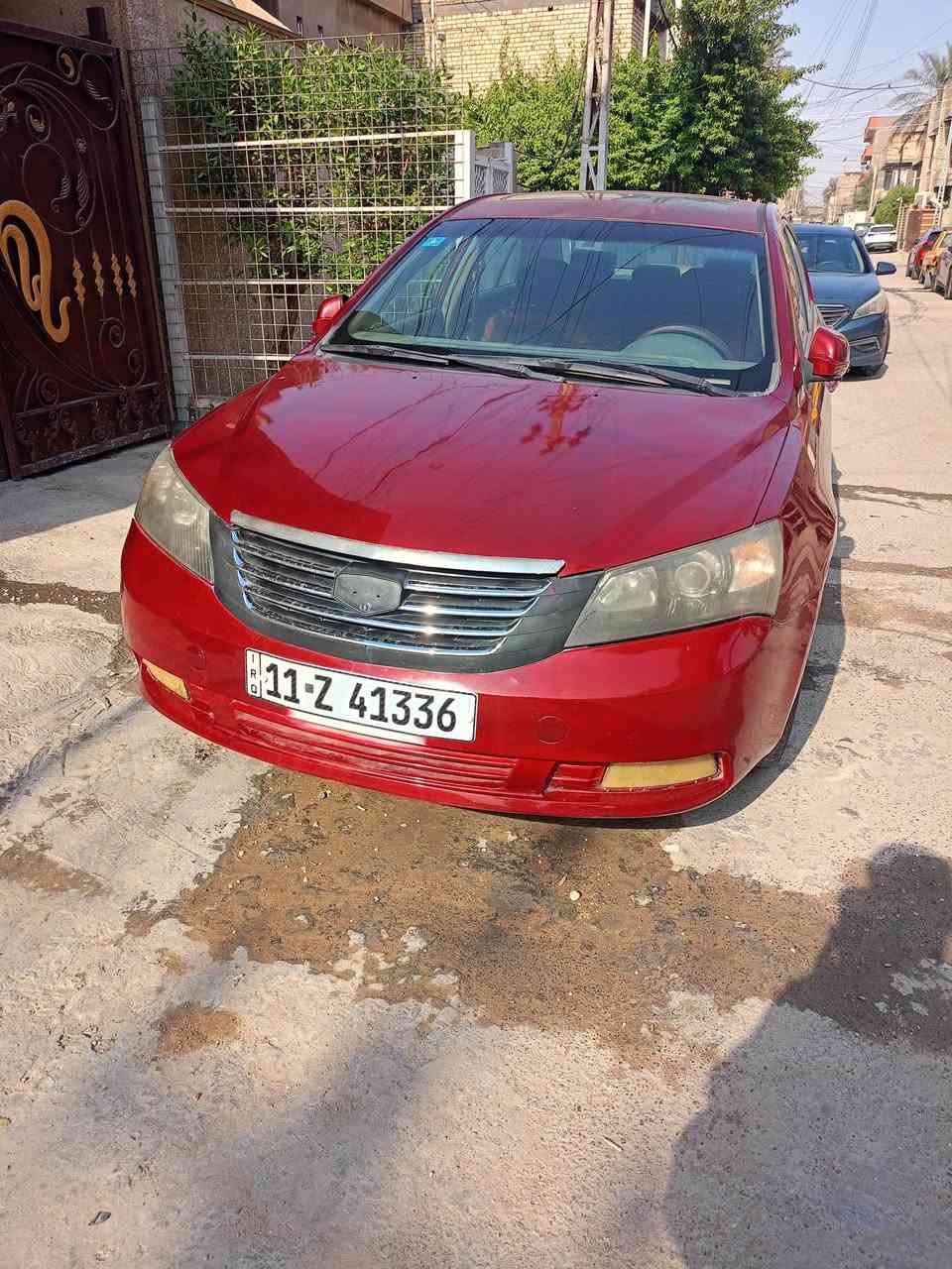 Gelly Emegrand C7 موديل 2013 ماشيه 108الف كم ، گير محرك بلادي صبغ عام ، حادث دهس من الأمام سابقا سعرها ٦٠ ورقة.. العنوان/ بغداد الجديدة ***********.
