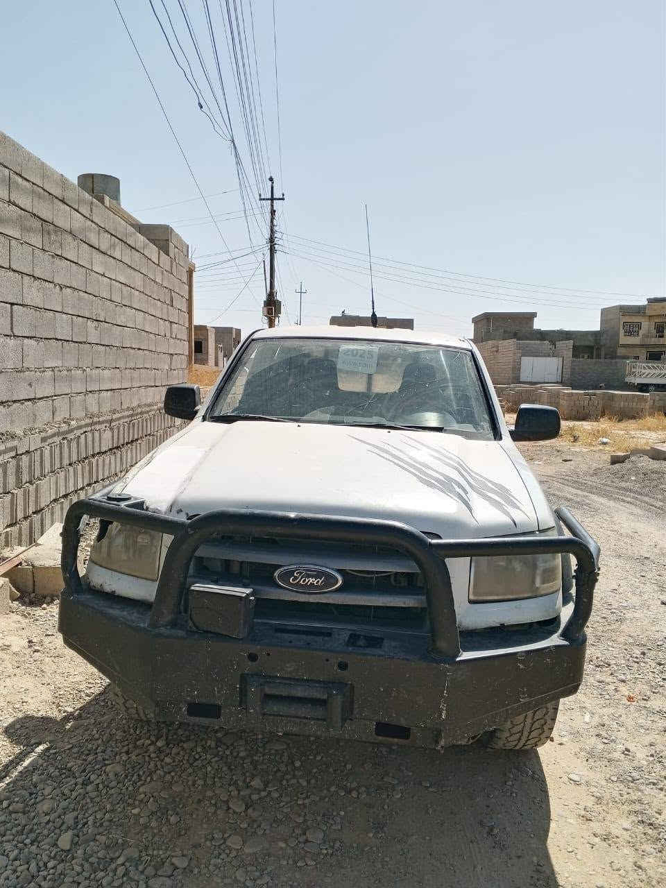 فورد رانجر 2008مزاد وزارة الداخلية بيهة واكله عامة شرط التحويل بيهة نواقص بسيطة تجي وتشوف بعينك والنضافه مثل ما موضح بلصورة يرهم بيع ومراوس حسب القناعه والفرق موجود صلاح الدين العلم ***********
