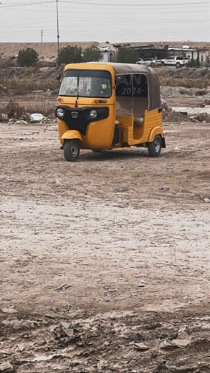 السلام عليكم تكتك للبيع 20 اله يوم تكتك خير من الله كبل للشارع اي نقص مابيهه الستفسار *********** /*********** السعر 6و700 مكاني بغداد
