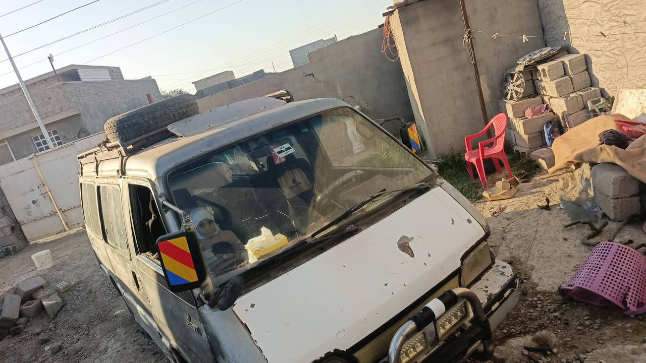 كيه بستة البيع موديل ٩٣ محرك جديد أكسل جديد بس الكير بيه الثالث يفلت السعر 15 العنوان التاجي ***********
***********
